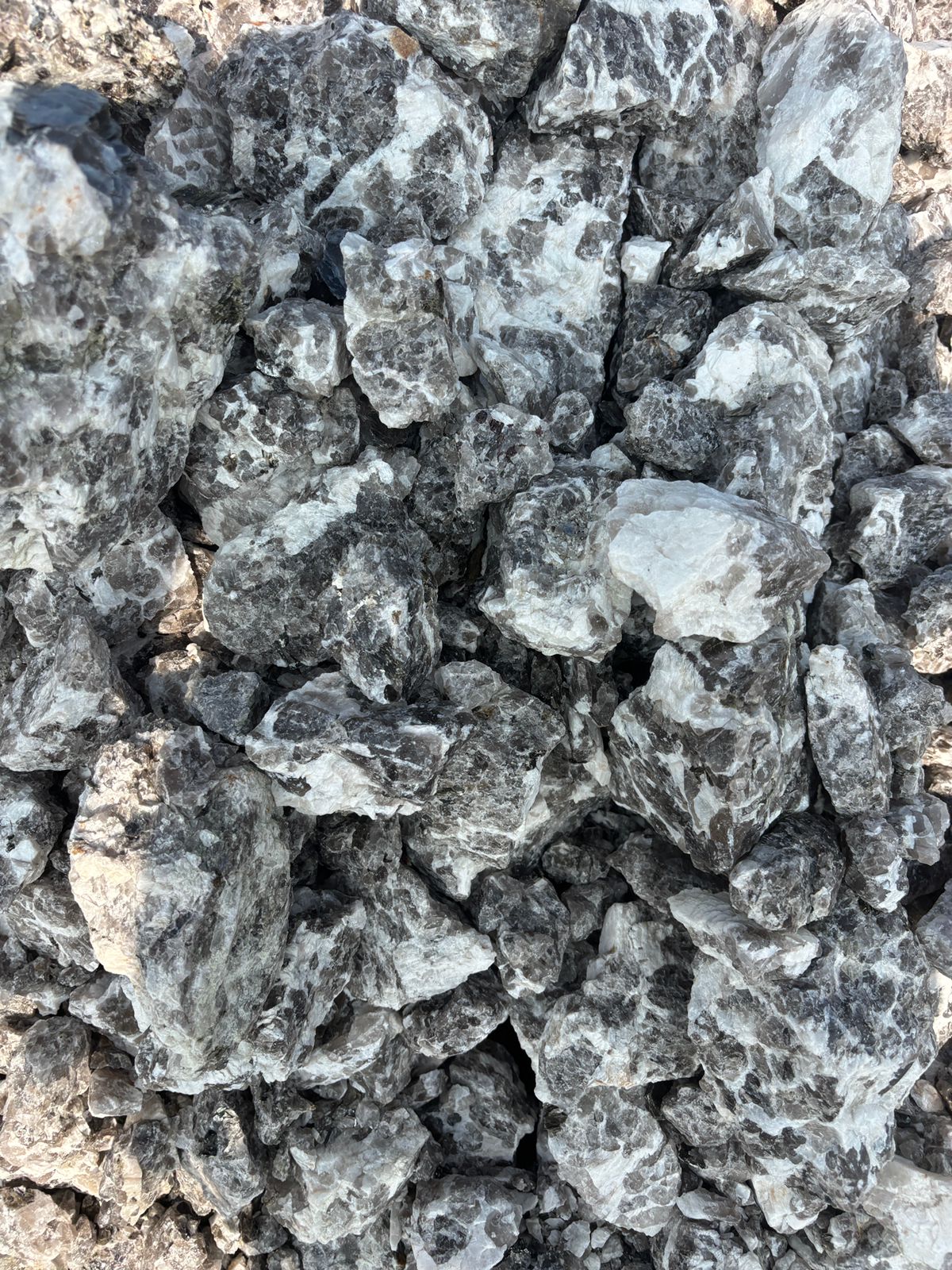 Mica Associated Quartz